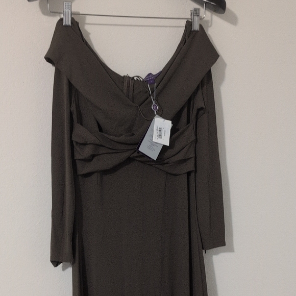 Aletta Jersey Evening Dress. Ralph Lauren Collection. - Picture 4 of 11